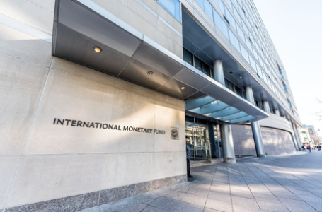 IMF likely to review Pak funding in 2025 second half amid 11 new conditions