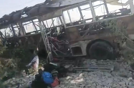 Pakistan: Five dead, dozens injured in school bus blast in restive Balochistan