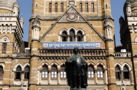 SC directs holding local body polls in Maharashtra