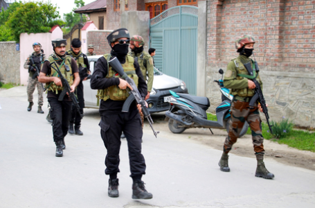 Security forces maintain high vigil as calm prevails on LoC, international border