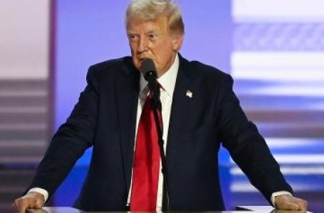 Trump signs executive order aiming to reduce drug prices
