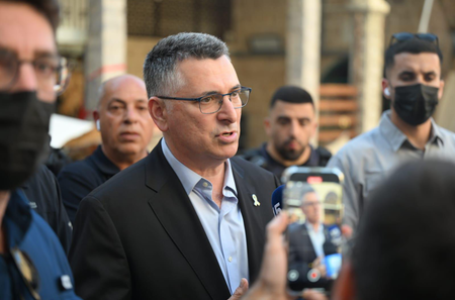 Israeli FM says open to establishing official ties with Syria, Lebanon