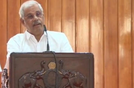 Kerala Communist parties continue attack on Guv over Bharat Mata image row