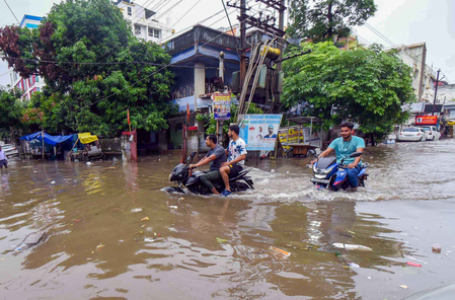 Seven killed as heavy rain, storm batter Bihar