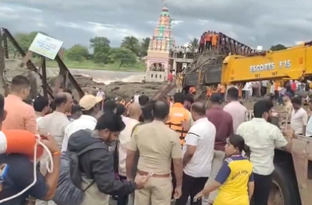 Two drowned as bridge collapses in Pune, rescue operations on