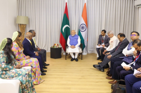 PM Modi meets members of different political parties in Maldives