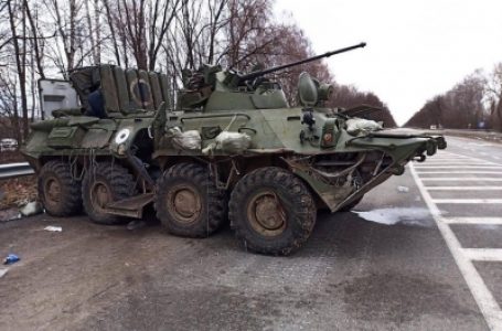 Russia makes group raids on Ukraine