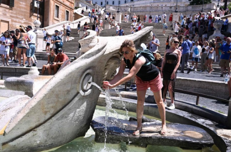 World records third-warmest June, says EU climate service
