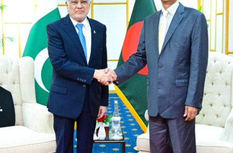 1971 genocide issue resolved long ago, says Pak foreign minister during Bangladesh visit