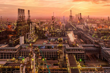 Crackdown on Russian oil exports a big setback for Reliance, shares dip