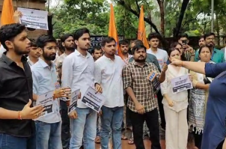 DU’s Rs 1 lakh bond requirement for DUSU polls sparks protests from student organisations