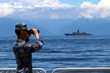 Taiwan again detects Chinese military presence near its territory