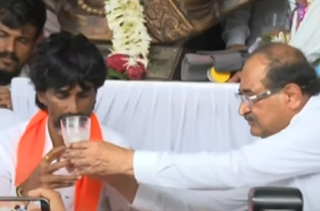 Thackeray camp showers praise on CM Fadnavis for handling Jarange-Patil’s protest