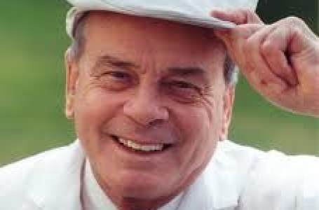 Umpiring great Dickie Bird dies aged 92