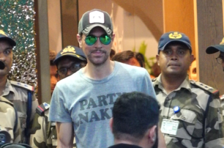 Enrique Iglesias arrives In India ahead of his two-day concert In Mumbai