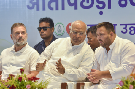 Bihar elections: Grand Alliance in disarray as allies clash on eight seats